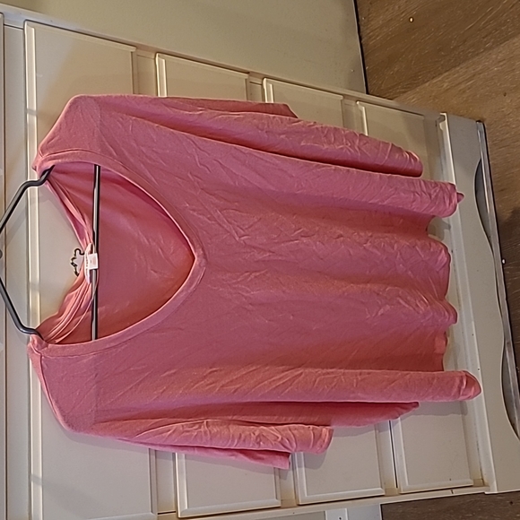 NWT Coral knit Tee - Picture 1 of 3